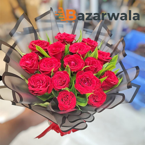 Bazarwala সিম্পলি রেডিয়েন্ট রেড ফ্লাওয়ার অ্যারেঞ্জমেন্ট